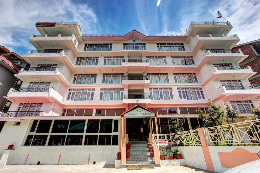 Hotel Monarch Residency