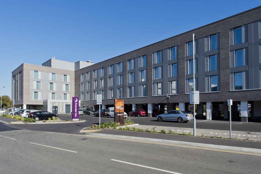Premier Inn London Hayes Heathrow - Hyde Park, photo 11