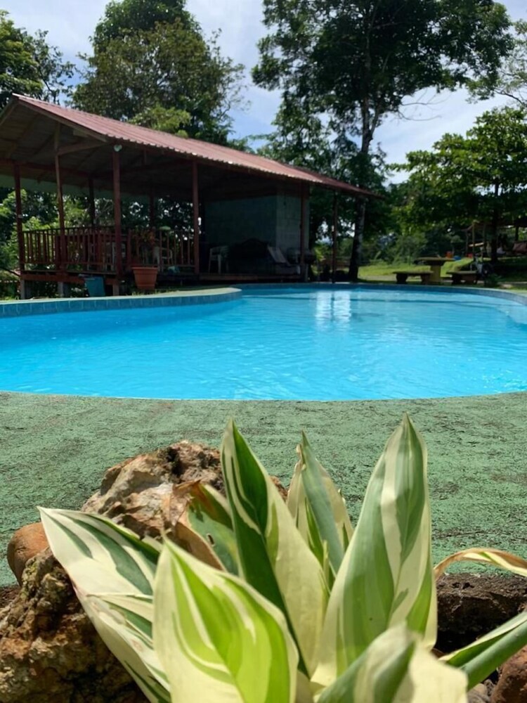 Villa Rodeo Lodge view 4