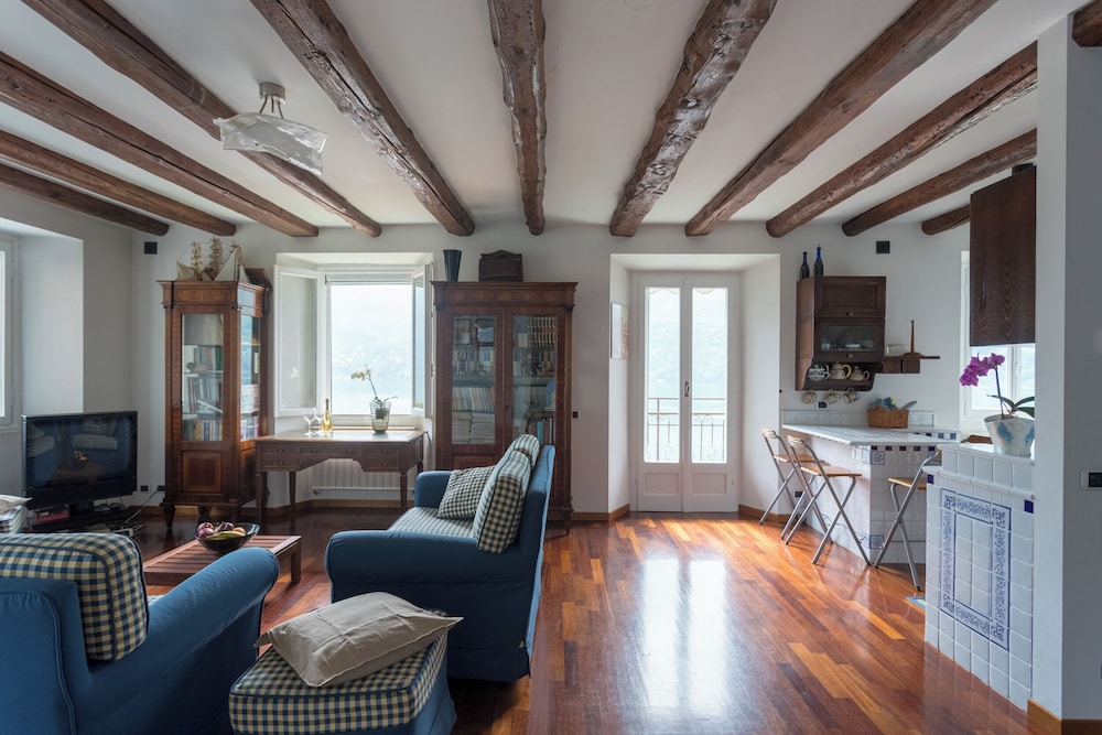 Dreaming Terrace by Rent all Como