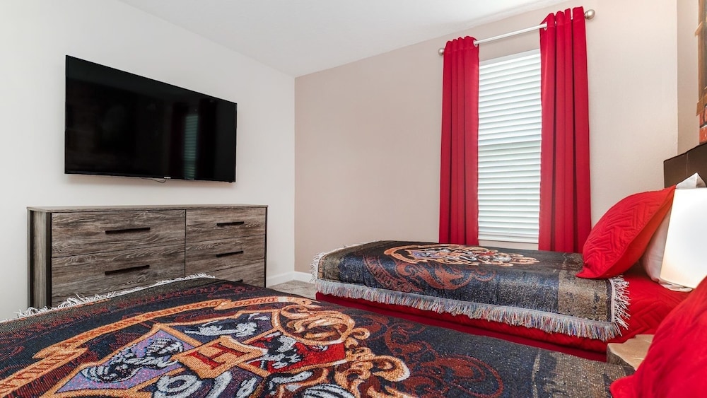 Storey Lake Resort 6 Bedroom Private Pool Home with Game Room 6 Home