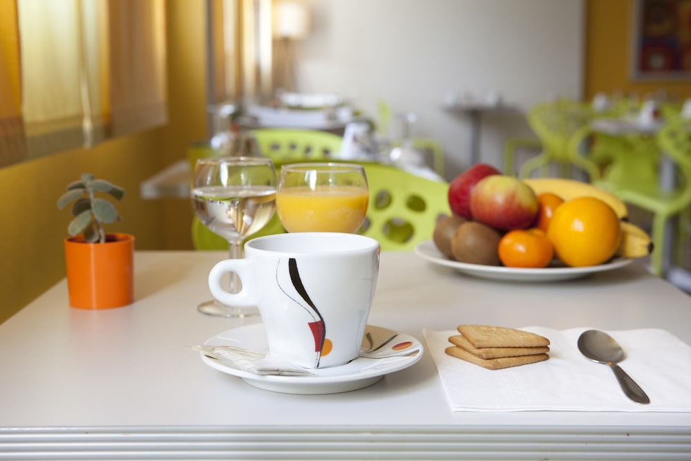Montpellier Vacations - Villa Bellagio Montpellier - Property Image 8