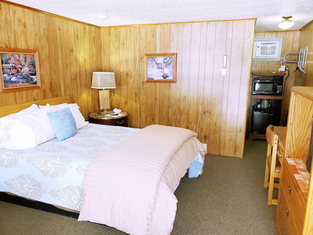 White Mountain Motel And Cottages
