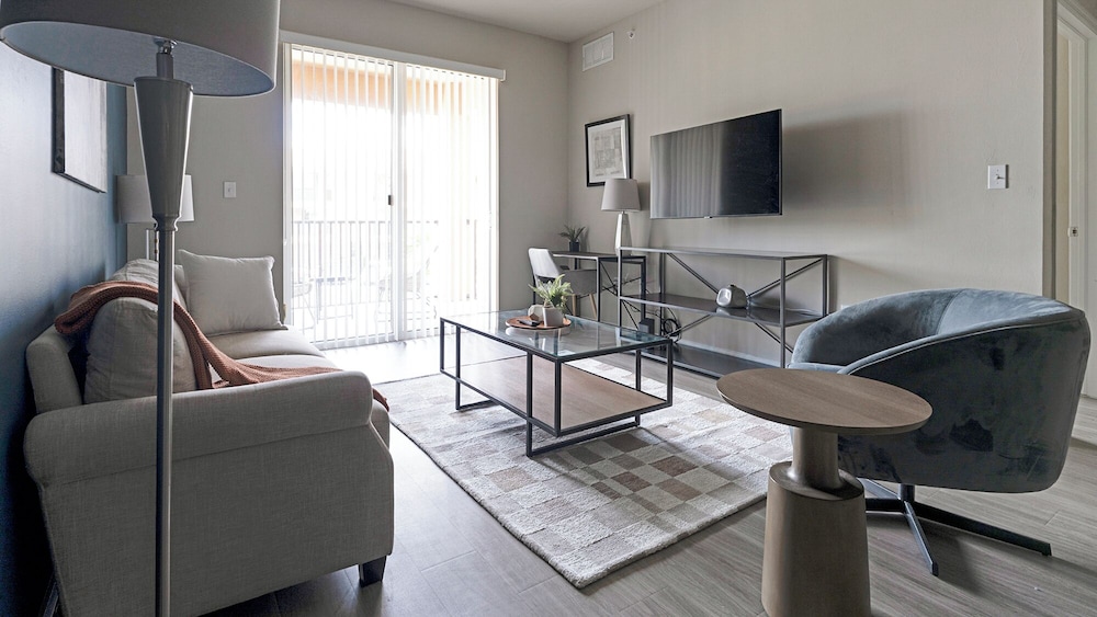 Landing Amazing 1bd, Game Room, Gym