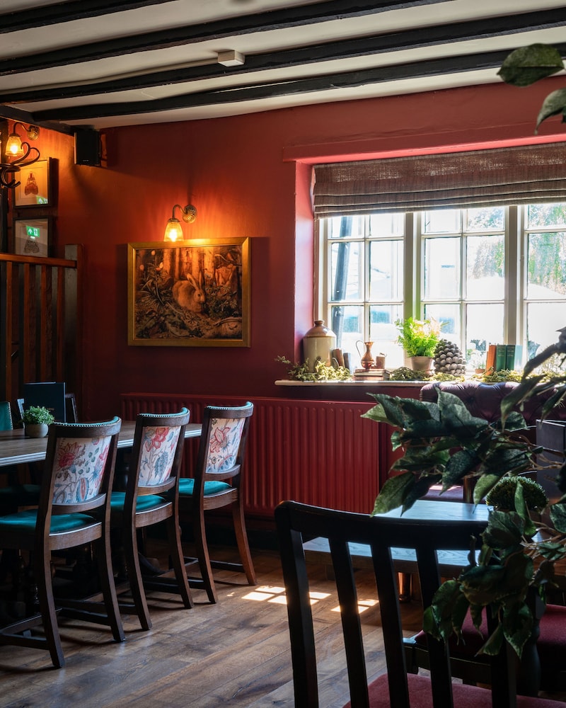 High Corner Inn