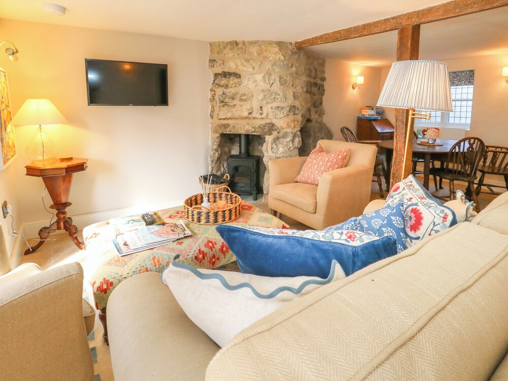 Holly Cottage