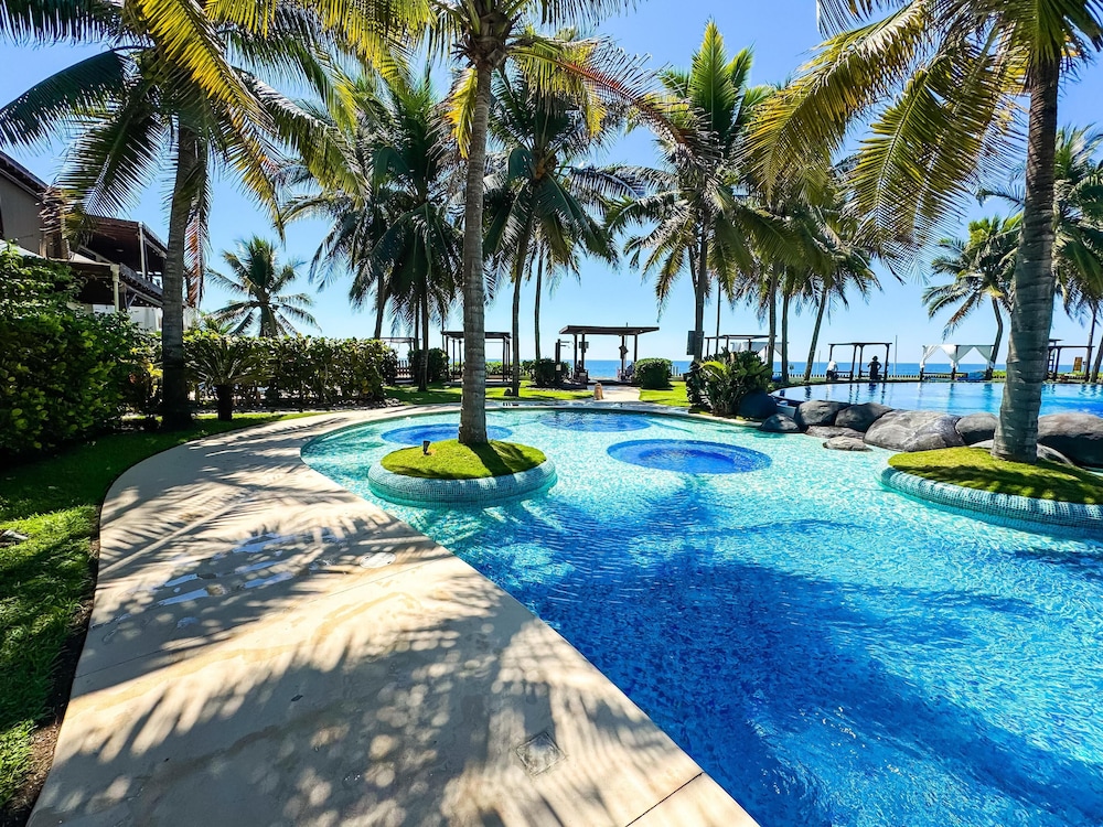 Villas Le Suisse Monterrico