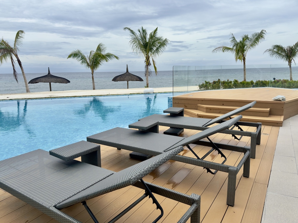 LIME Resort Bohol, a member of Radisson Individuals Premier