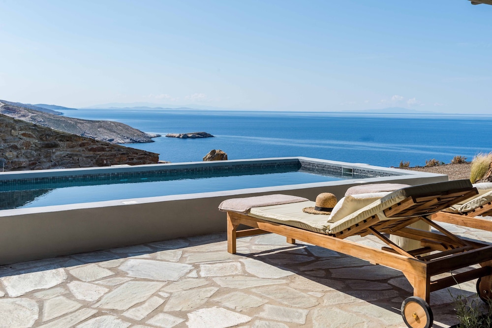 Vathi Bleu Private Villas