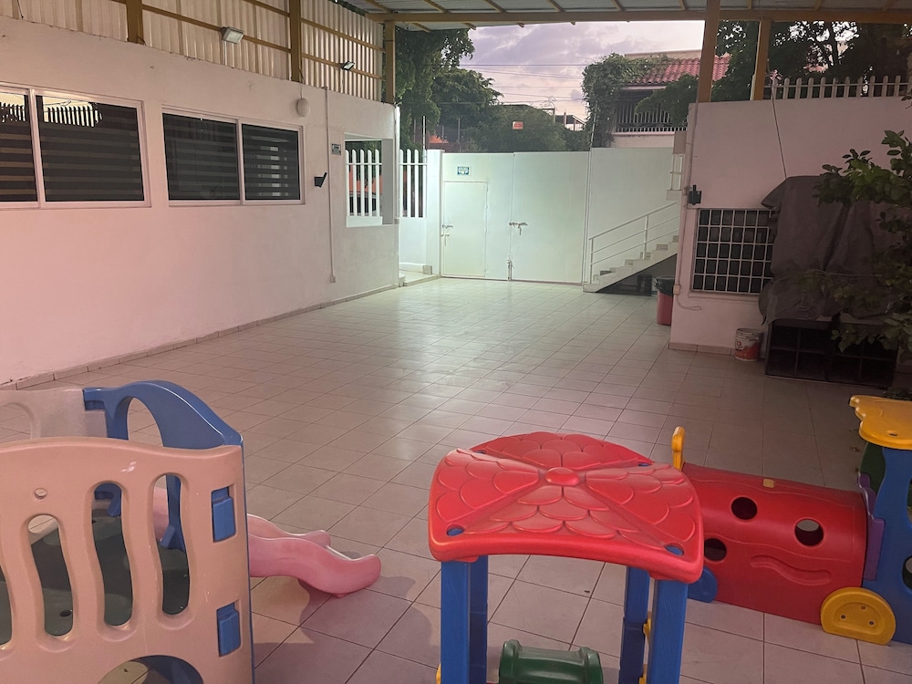 Photo 19