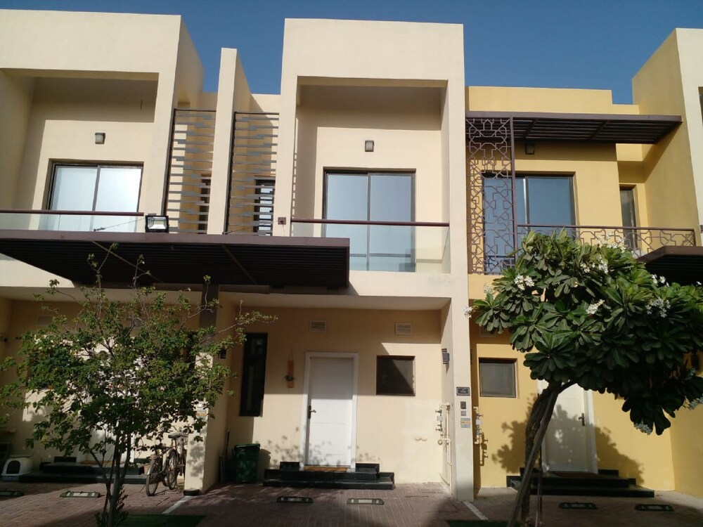 Room in Villa - Amazing One-bedroom Villa Town House — Dubai