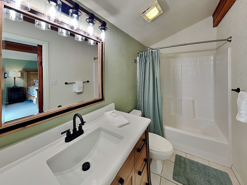 Eagle's Nest by Ruidoso Vacation Rentals