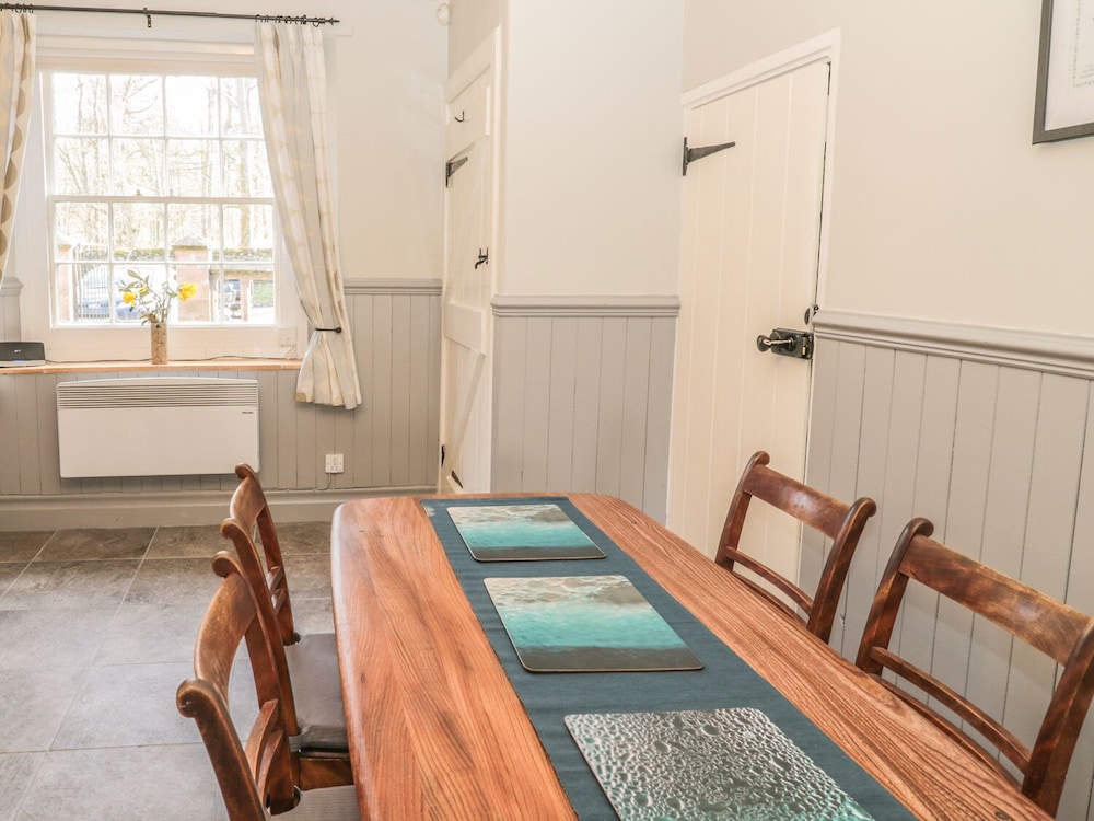 Gamekeepers Cottage