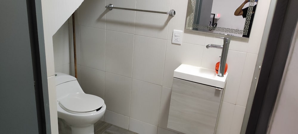 Room in Studio - New Basement Loft With all the Amenities view 4