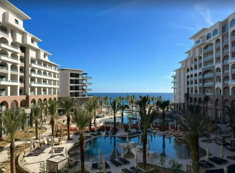 2BD Villa La Valencia Ocean View 5 Star Resort