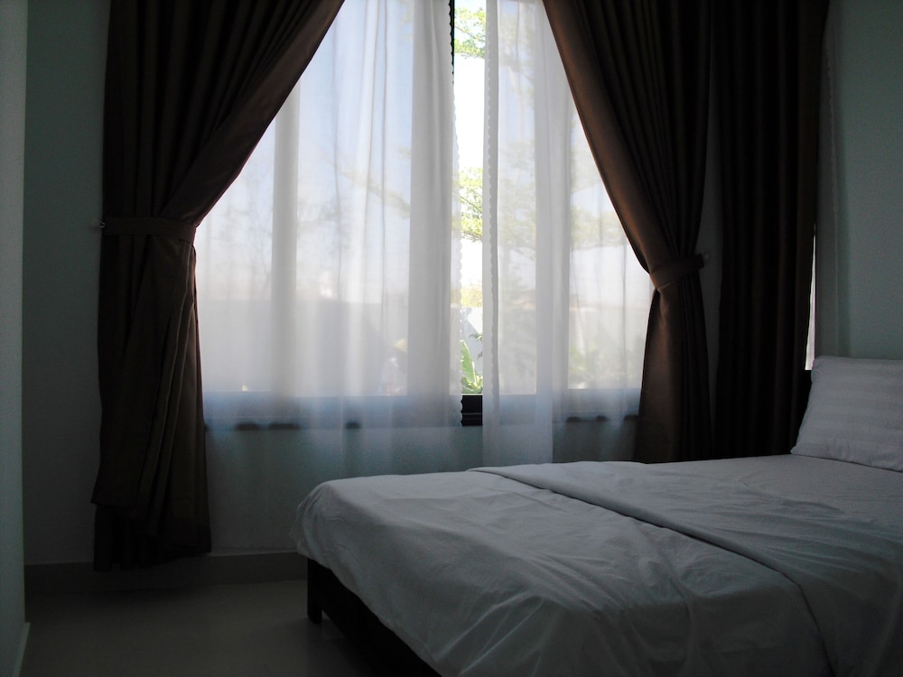 Van Nguyen Minihouse