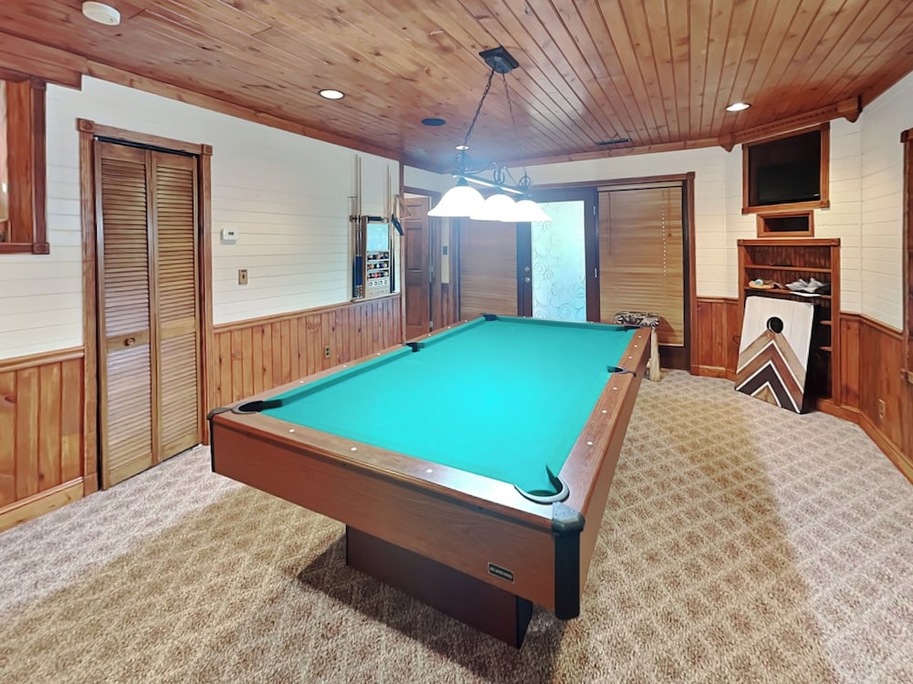 Tranquil Cove by Jackson Mountain Rentals