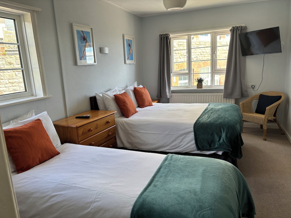 The Yacht Inn