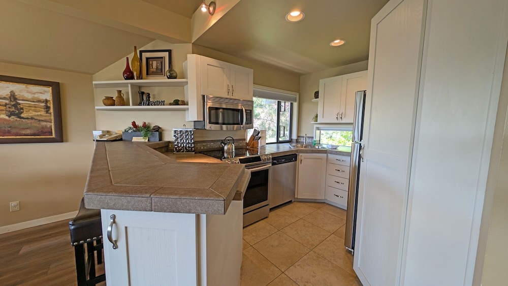 River Ridge 423a 2 Bedroom Condo
