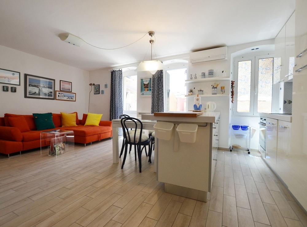 Charming and Tranquil Rovinj Center Apartment
