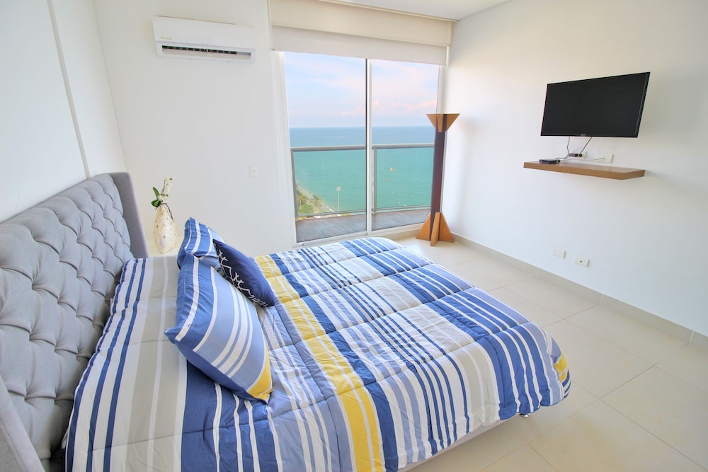 Apartamentos SOHO Elite - Frente al Mar
