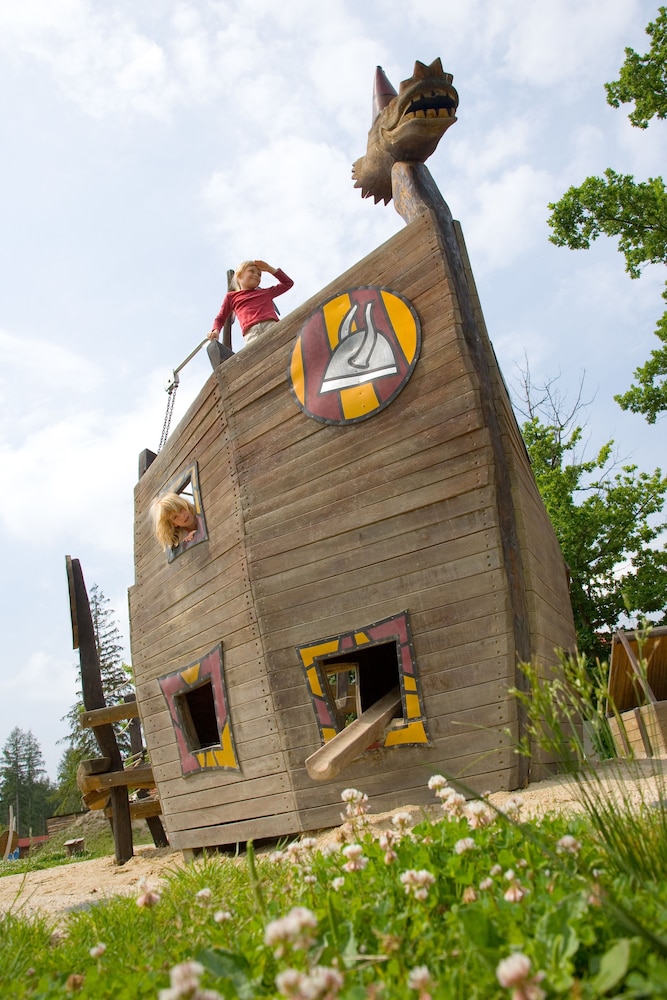 Trixi Park - Ferienhäuser, Hotel und Camping