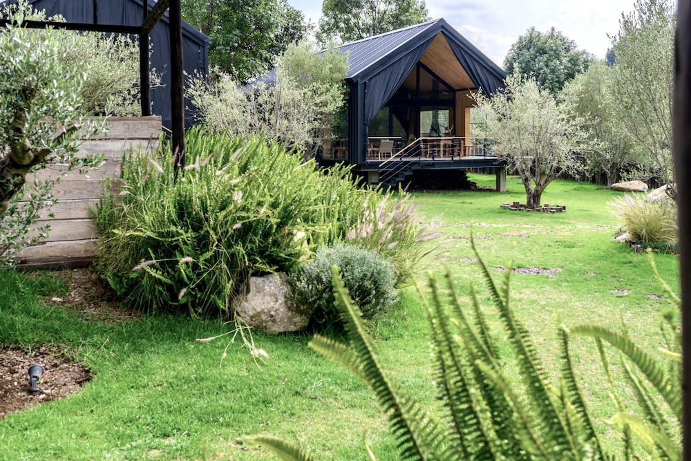 SURONOSUR LODGE