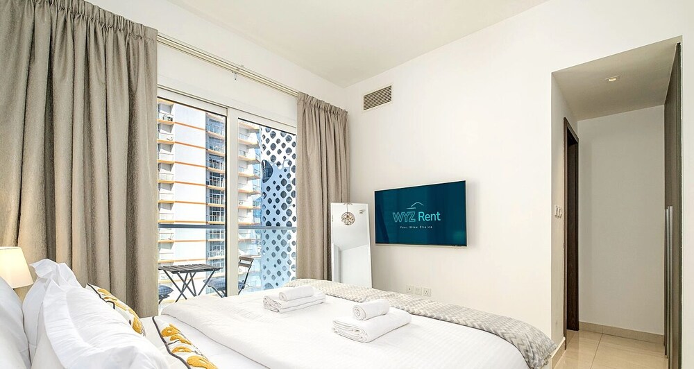 Charming 1 BR in AG Tower - Canal Views
