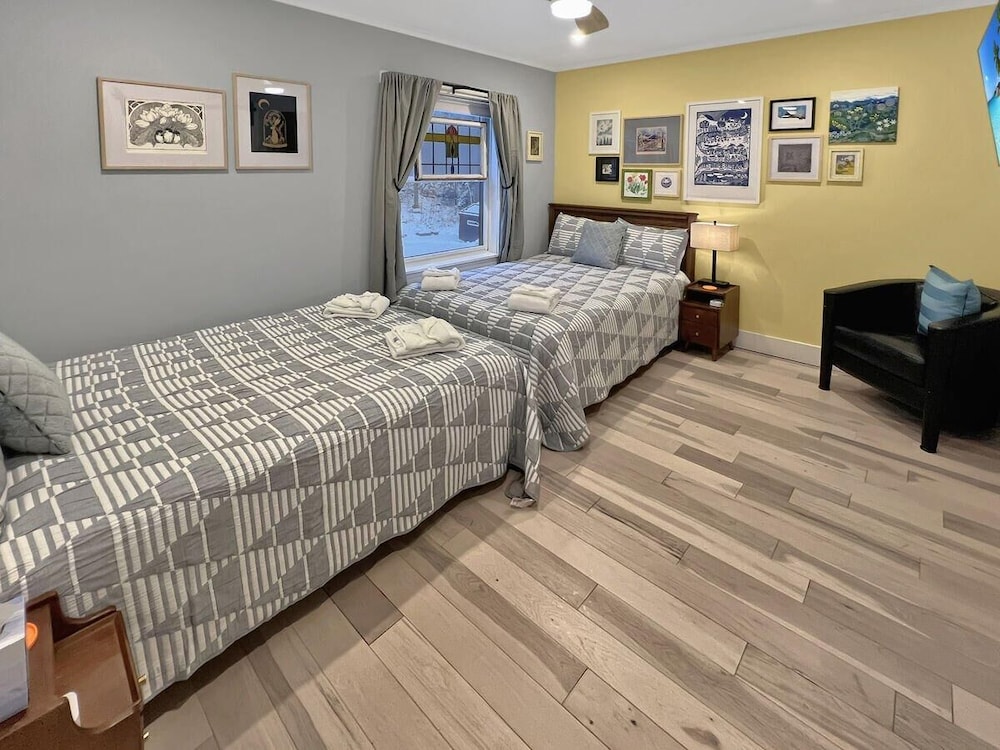 Gateway Condo A10