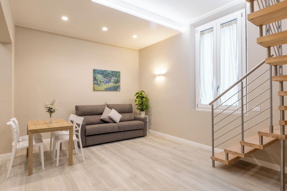 Orsini 98 Apartments by Mamo Florence