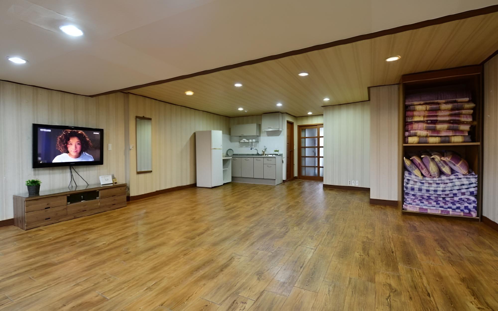 Gyeongju Songlim Byeoljang Pension view 5