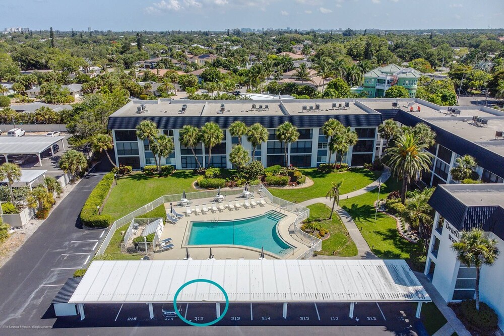 Beach Way With Ocean Views