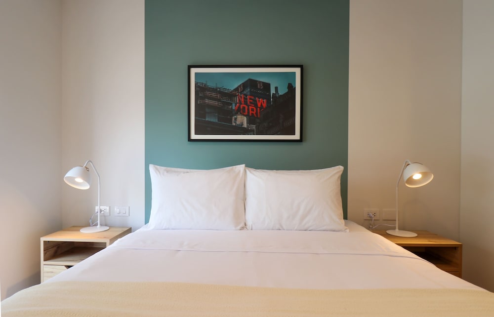 w Group-friendly 3BR w Balcony in Miraflores