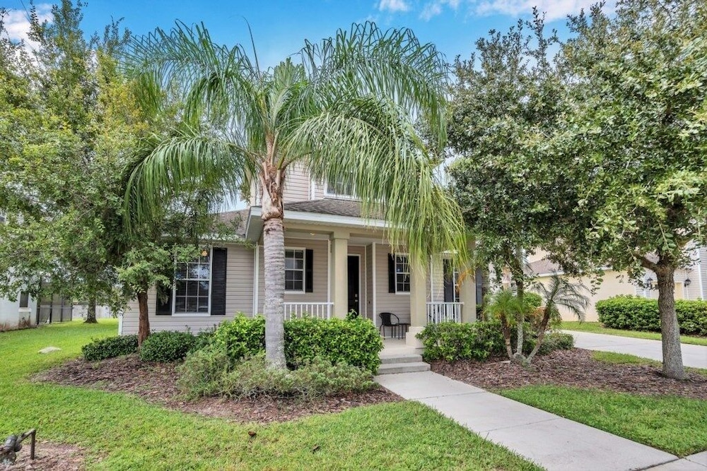 2612tf 5 Bedroom Home by Redawning - Image 1