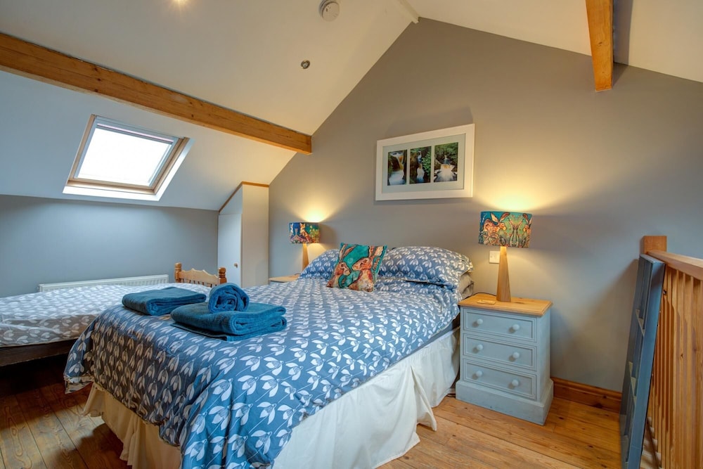 Jasmine Cottage Ingleton Yorkshire Dales view 2