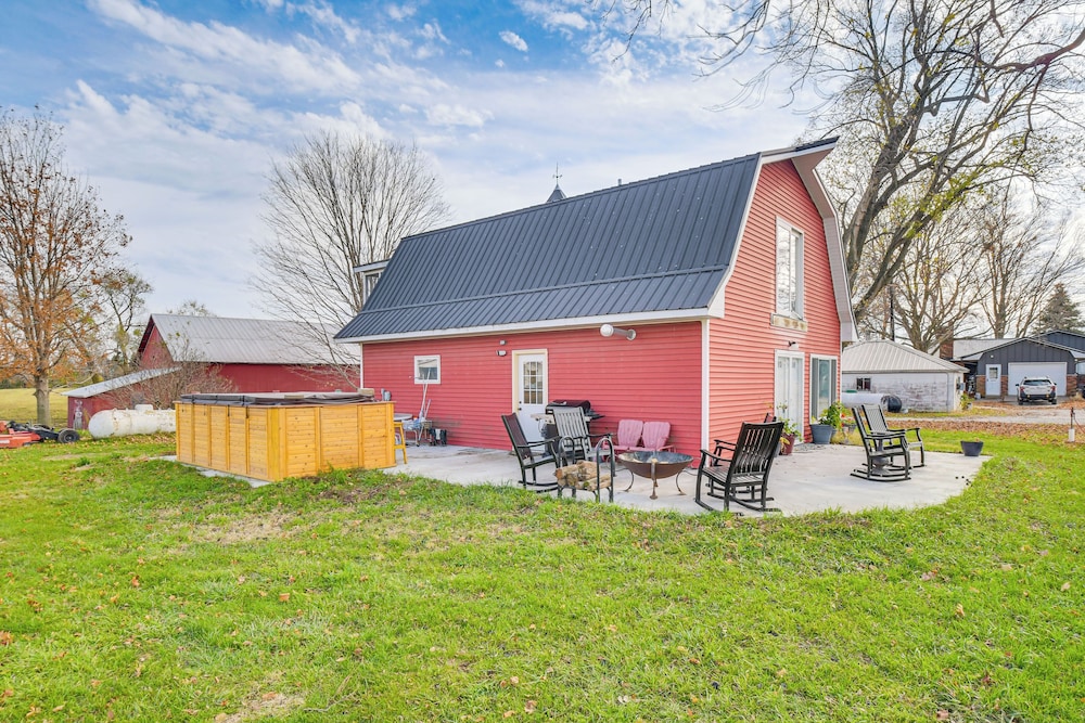Sauna & Private Hot Tub: Kirkwood Farmhouse!