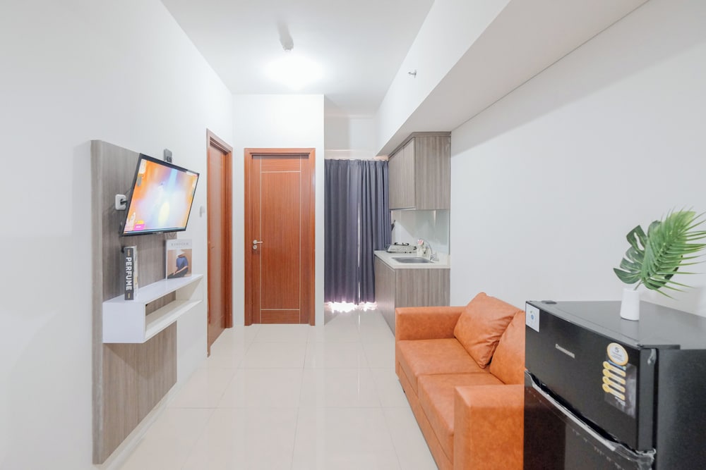 Best Deal and Stunning 2BR Apartment at Vittoria Residence