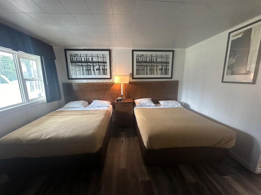 Pine Ridge Motel