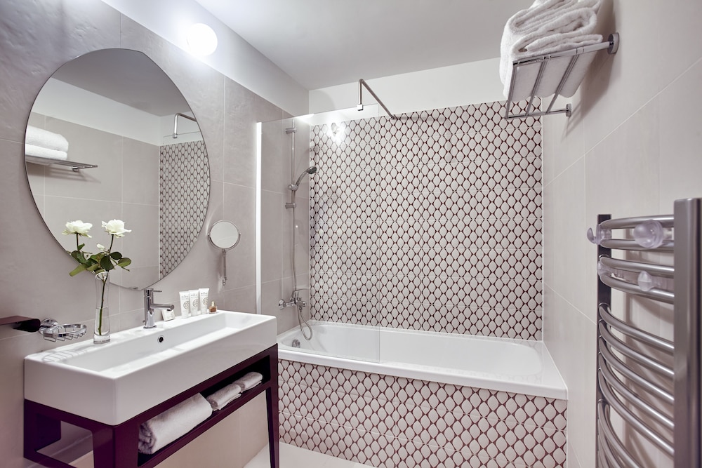 Montpellier Vacations - Grand Hotel du Midi - Property Image 4