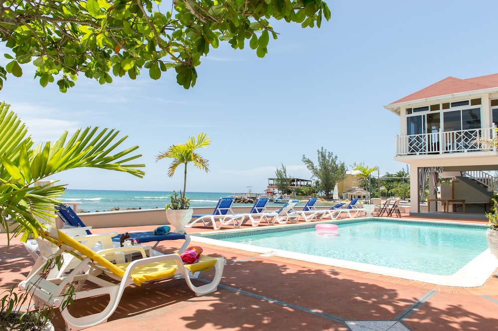 Jamaica Vacations - Pipers Cove - Runaway Bay - Property Image 1