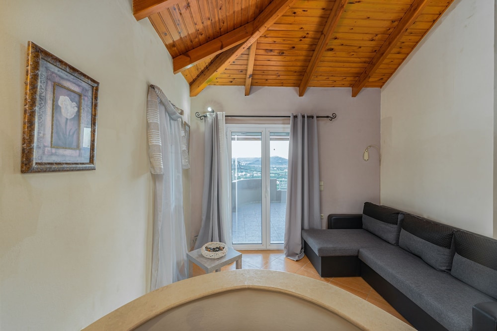 Sea View Villa view 3