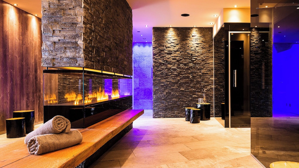 Mountain Spa Residences