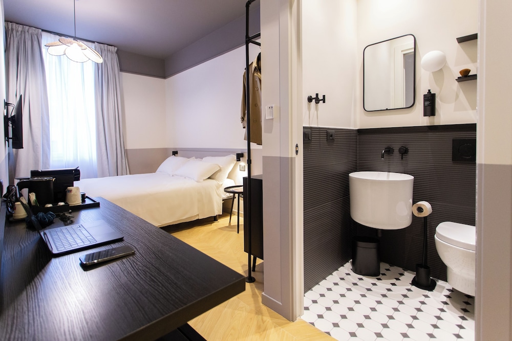 Saint Suites