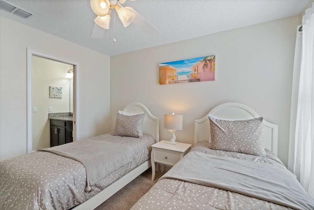 Championsgate Resort 6 Bedroom Private Pool Home with Game Room 6 Home