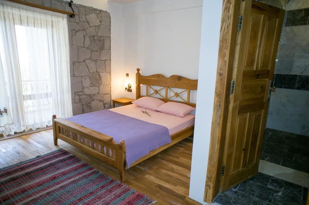 Farmidaya Biotel