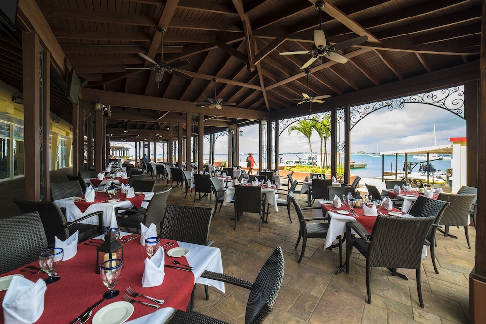 Simpson Bay Resort Marina & Spa 36