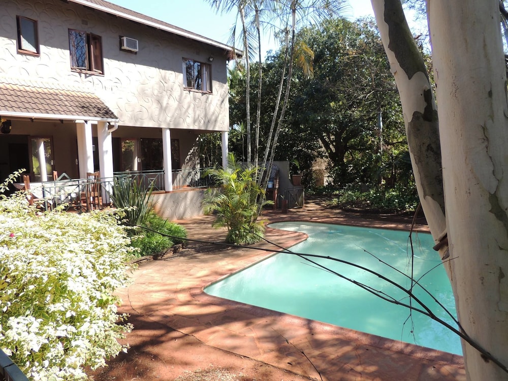 Canefields Country House