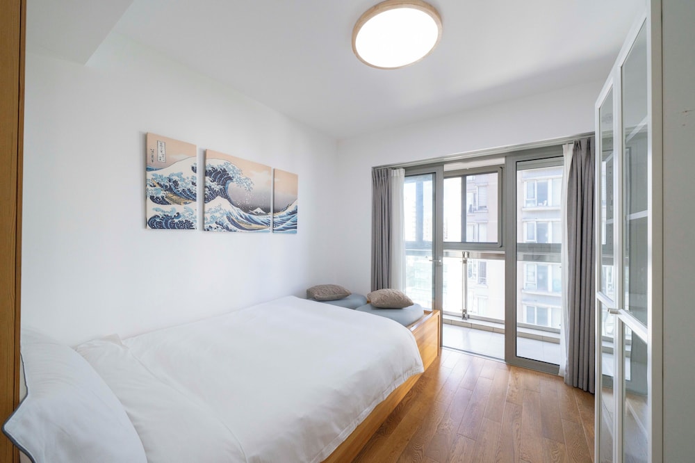 Tyms 3BR 2BA Apt Near Metro