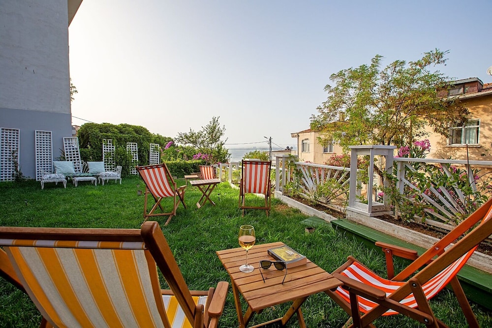 Mansion Milia