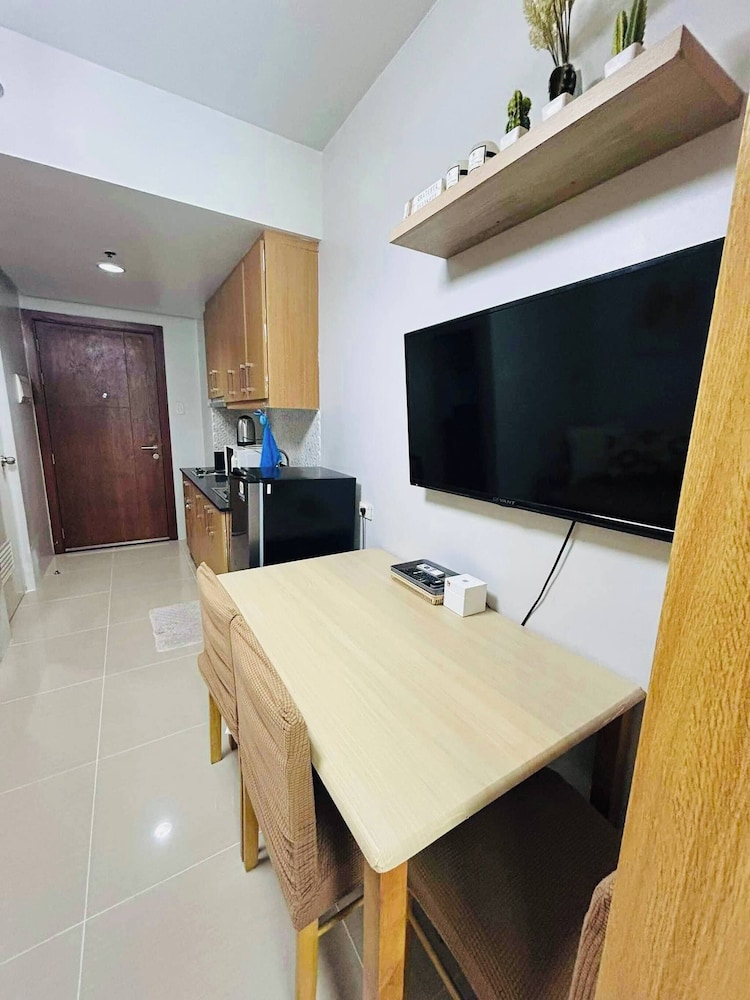 Vibrant Pasay City Apartment for Rent - Perfect Home Base Front of Mall of Asia